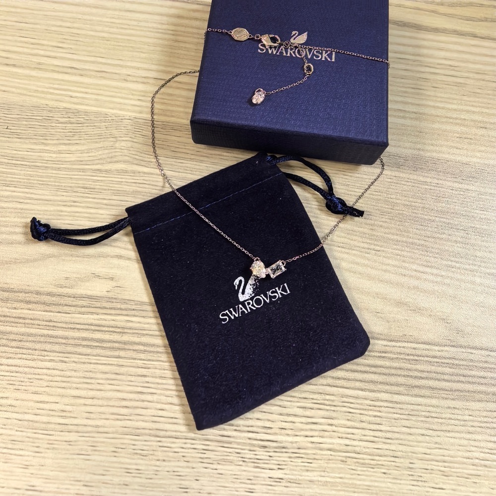 Swarovski Rose Gold Necklace with Heart Crystal